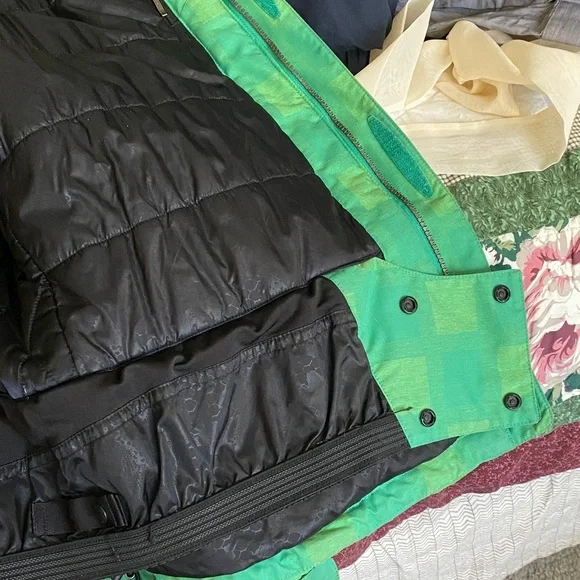 The North Face Green Ski & Snow Jacket - Picture 4 of 7